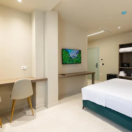 Hotel Otti *