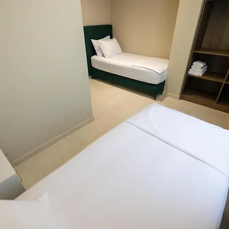 Hotel Otti *